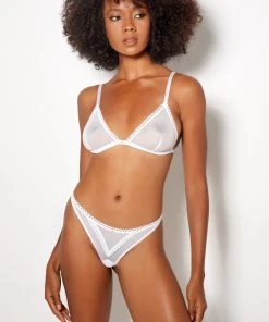 Dolce Triangle White