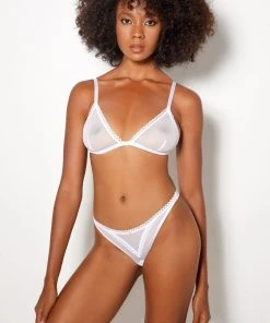 Dolce Triangle White