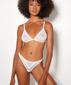 Dolce Triangle White