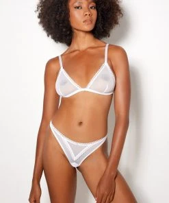 Dolce Triangle White